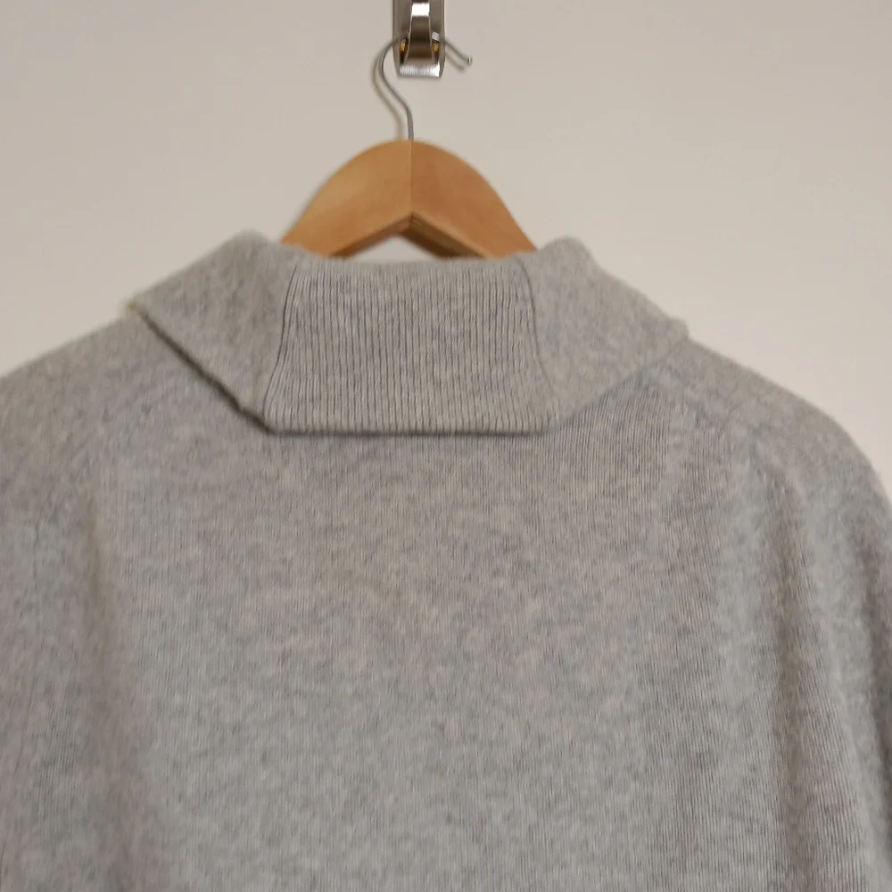 Italian Extra Fine Merino Wool Shawl Collar  Sweater / Jumper Banana Republic